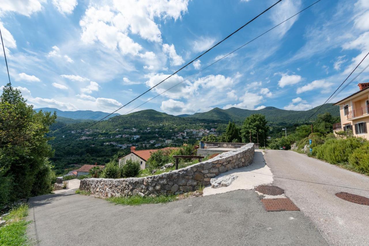 Sea View Apartment With Garden Near Opatija Veprinac Экстерьер фото